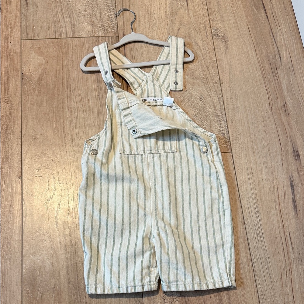 Zara Kids Striped Overalls in Cream and light green 4-5T - Picture 3 of 5